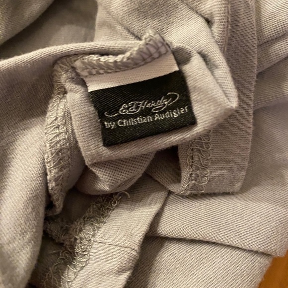 Vintage Y2K Ed Hardy Gray T-Shirt Womens Skull and Roses Graphic Tee Size Medium - Picture 13 of 16